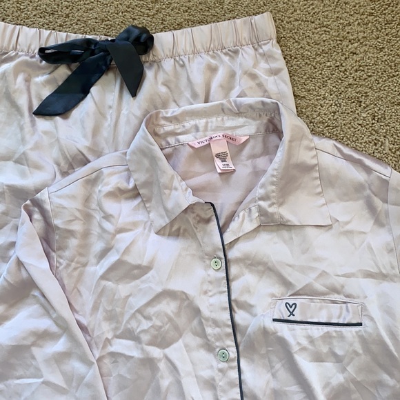 Victoria’s Secret Satin Pajamas - Picture 2 of 4